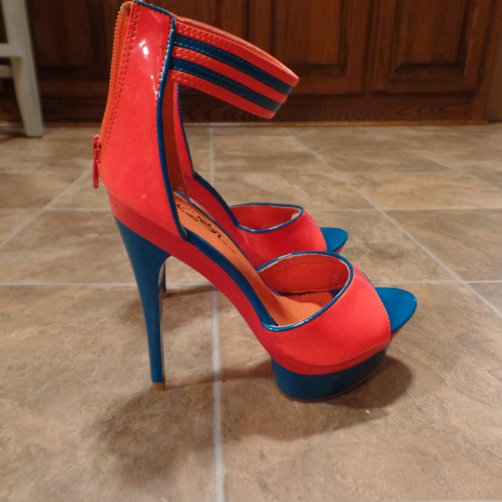 Wild Rose Platform Open Toe Sandals w/ Ankle Strap